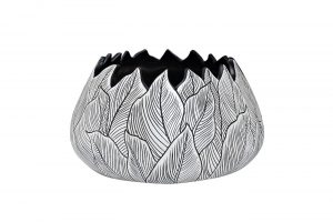 Кашпо низкое черно-белое «Листья»
